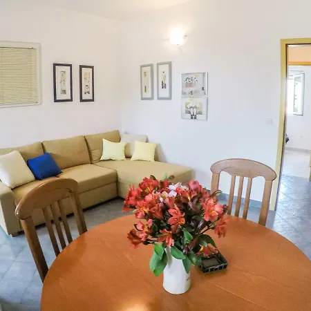 Apartament Apartment Puntaskala