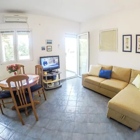 Apartment Puntaskala Apartman *